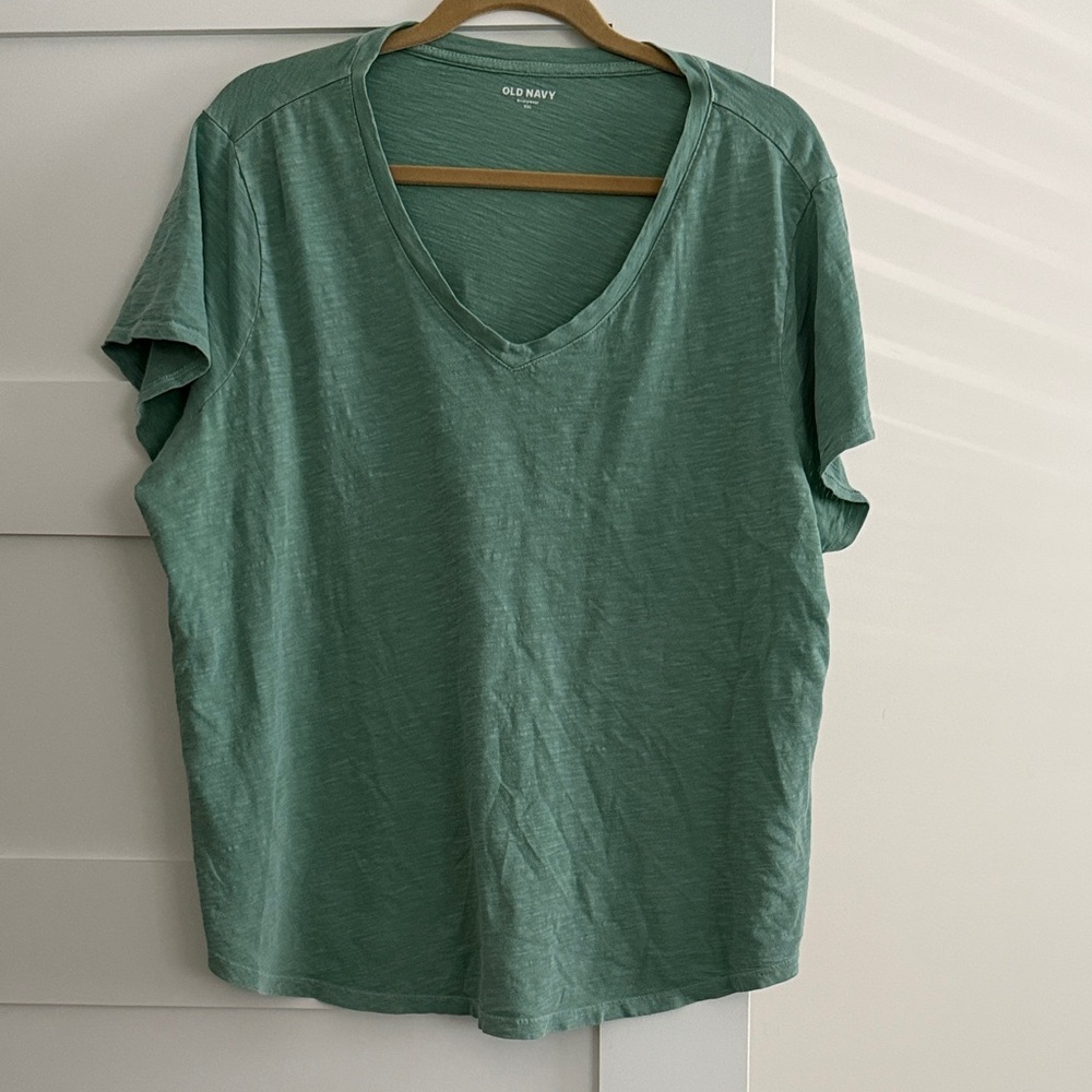 Old Navy green Short Sleeve V-Neck Tee